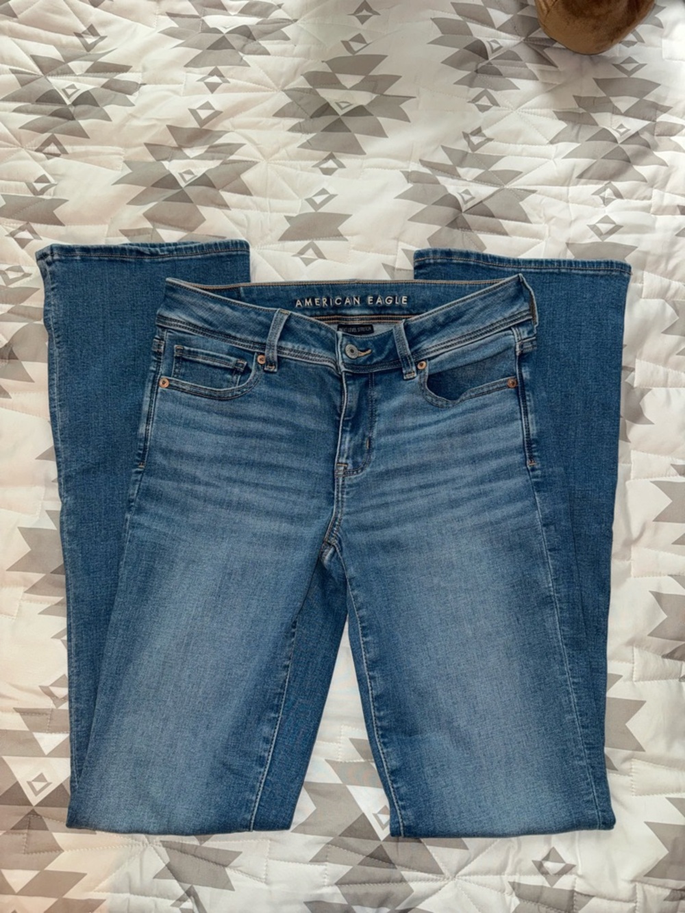 American Eagle Low Rise Kick Boot Jeans